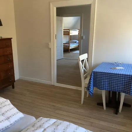 Hostel Korinth - *